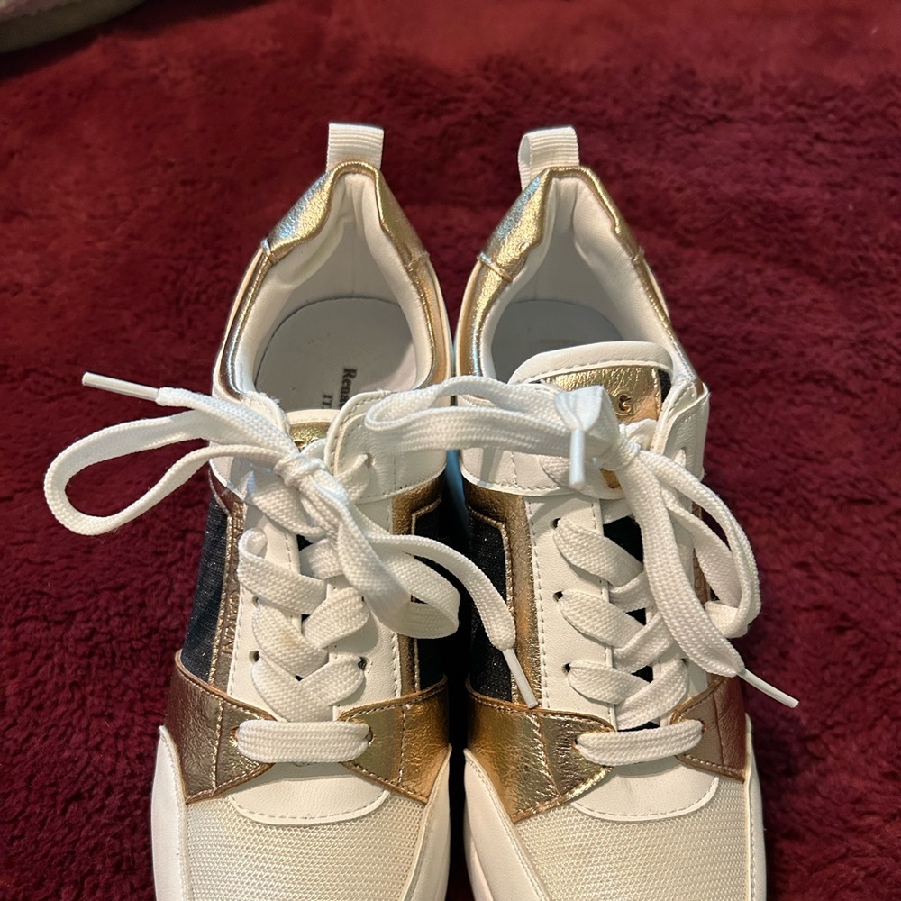 Renato Garini slight platform dress sneaker.gold/White size 7,  worn once.